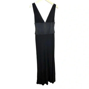 Maria Bianca Nero M elegant black deep v-neck silk‎ blend gown with side slit